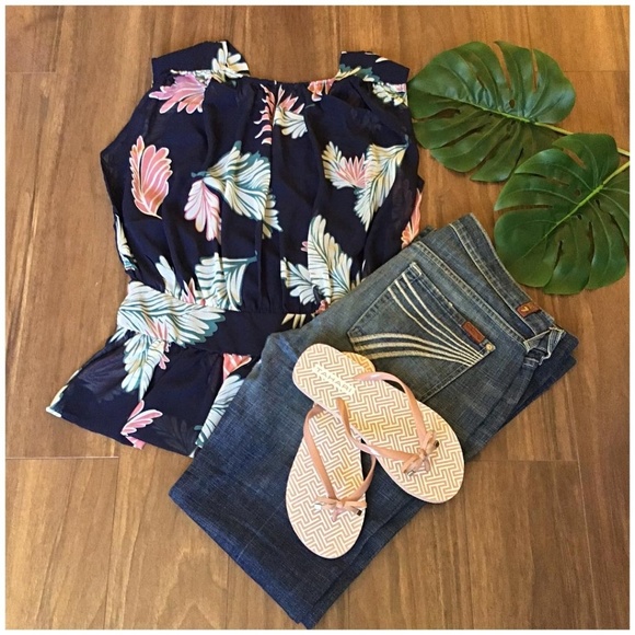 LAST ONE ‼ CURRENT AIR Anthropologie Chic Top - Picture 2 of 7